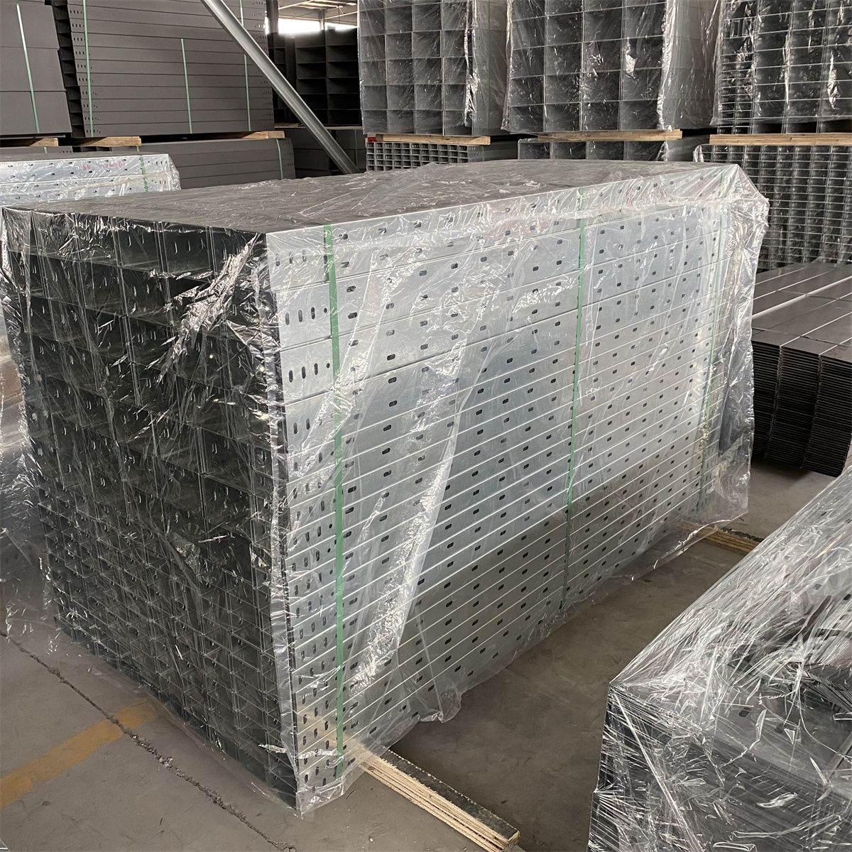 郴州市铝合金电缆桥架节能瓦楞电缆桥架 - 方案